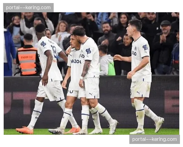 斯特拉斯堡vs朗斯前瞻：主场7胜1平3负的白堡能否阻击客场强势的领头羊