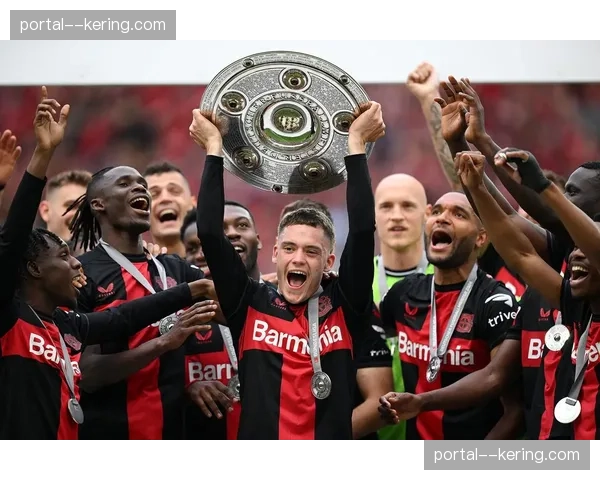 半场：维尔茨助攻双响，勒沃库森主场2-0领先法兰克福